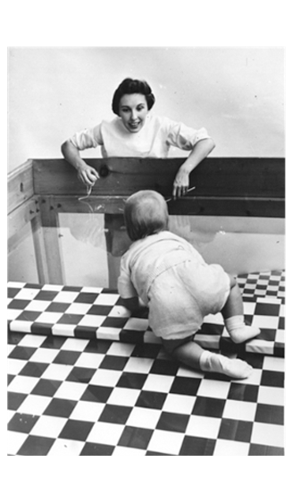 five picture from blurry to clear